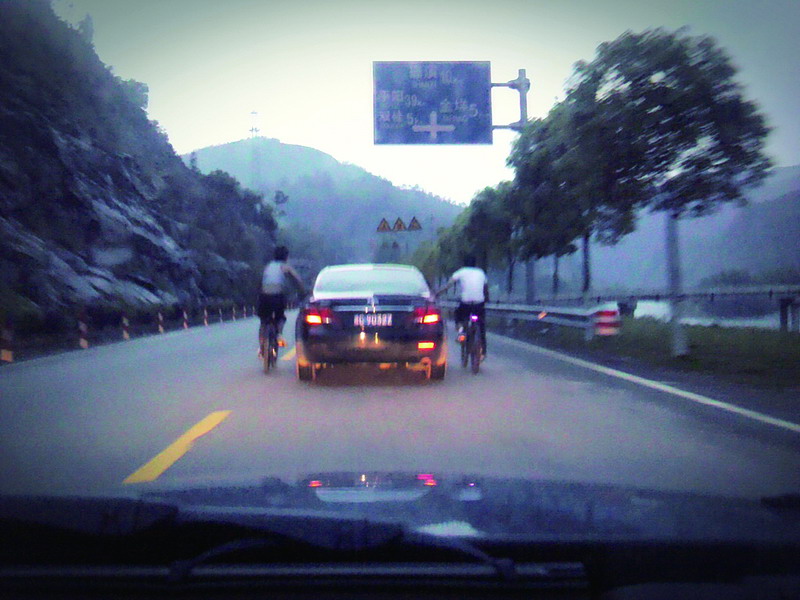 搭上的,有可能是開往天堂的順風(fēng)車。_縮小大小.jpg 搭上的,有可能是開往天堂的順風(fēng)車。_縮小大小.jpg